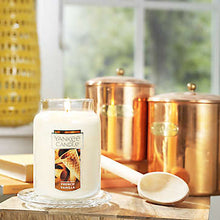 Load image into Gallery viewer, Yankee Candle - French Vanilla Fragrance
