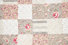 Load image into Gallery viewer, Aziza floral quilt
