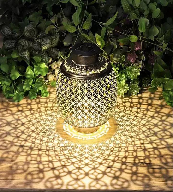 DECORATIVE SOLAR LANTERN