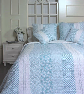 Cara King Size Quilt with 2 Shams