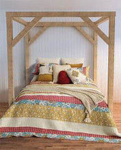 Load image into Gallery viewer, Gibson King Size Quilt &amp; 2 Shams

