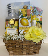 Load image into Gallery viewer, Gift Basket - Spa
